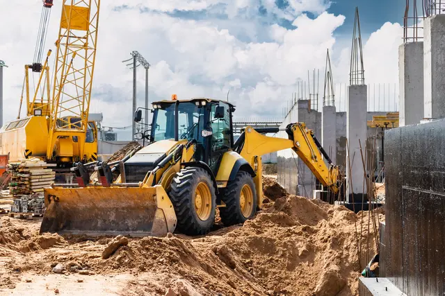 Die Baubranche hat derzeit aufgrund ausbleibender Aufträge massiv zu kämpfen. | Foto: stock.adobe.com/Anoo