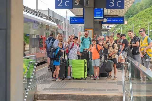 Ankunft am Bahnhof. | Foto: KJSÖ / Haijes Michaela