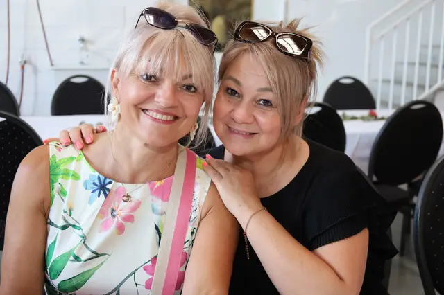 Feierten mit: Sylwia Jankowska und Iwona Dokudowicz.