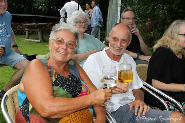 Evelin und Werner Kolnberger genossen den Abend im Garten der Villa Kunterbunt.