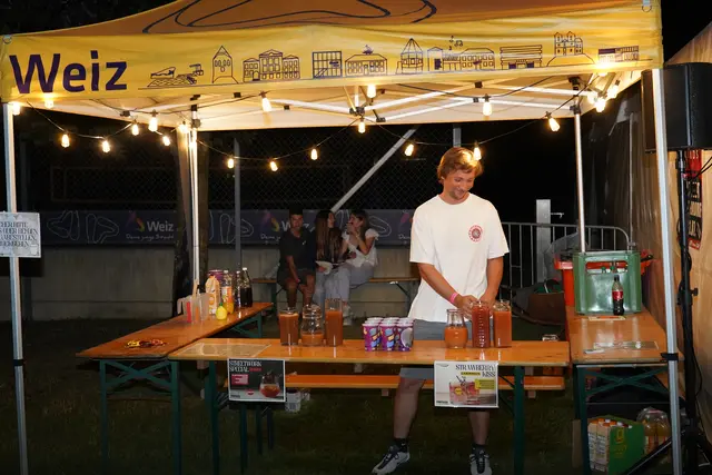 Für alle Gäste gab es Special-Getränke mit oder ohne Alkohol sowie eine ChillOut-Area zum Entspannen.  | Foto: Junge Stadt Weiz