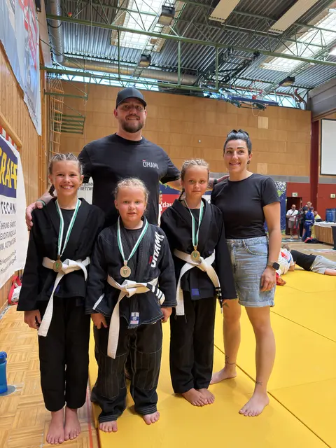 Die Athletinnen der Jiu-Jitsu Gorilla Grips bei den steirischen Meisterschaften.  | Foto: Jiu-Jitsu Gorilla Grips