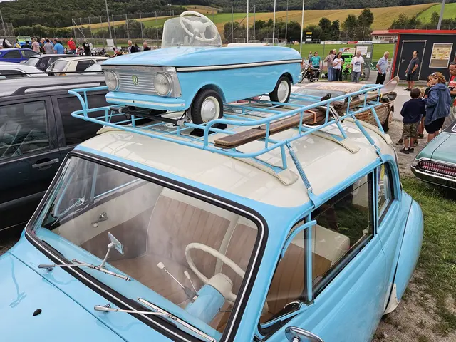 Die Nächte lang, die Abende lau: die markenoffene Zusammenkunft für historische Fahrzeuge aller Art hat sich mittlerweile zu einem der beliebtesten Oldtimertreffen gemausert.  | Foto: zVg (Roland Heckl)