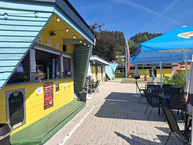 Die Gastro im Erlebnisschwimmbad St. Paul | Foto: Privat