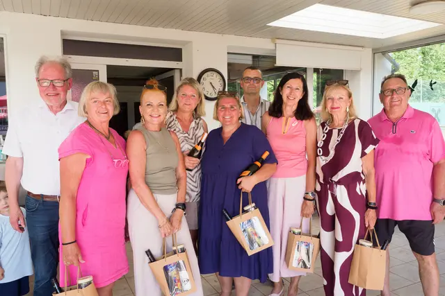 Werner Huber, Helga Fink, Astrid Stefanon, Elisabeth Simoner, Marion Egger, Christian Vetter, Helga Oberhofer, Brigitte Kilzer  | Foto: Peter Matt