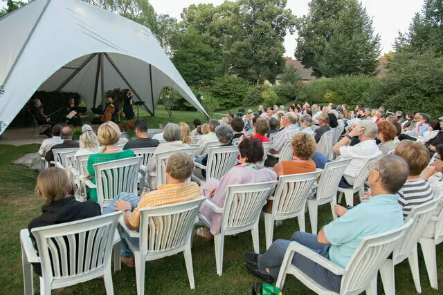 Die Konzertreihe "Wort &amp; Klang" umfasst mehrere Konzerte im Botanischen Garten Linz. | Foto: Lucas Erhart