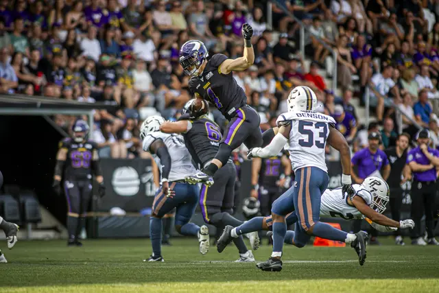 4.146 Zuschauerinnen und Zuschauer waren im Stadion des Wiener Sport-Club zugegen.  | Foto: Hannes Jirgal / Vienna Vikings