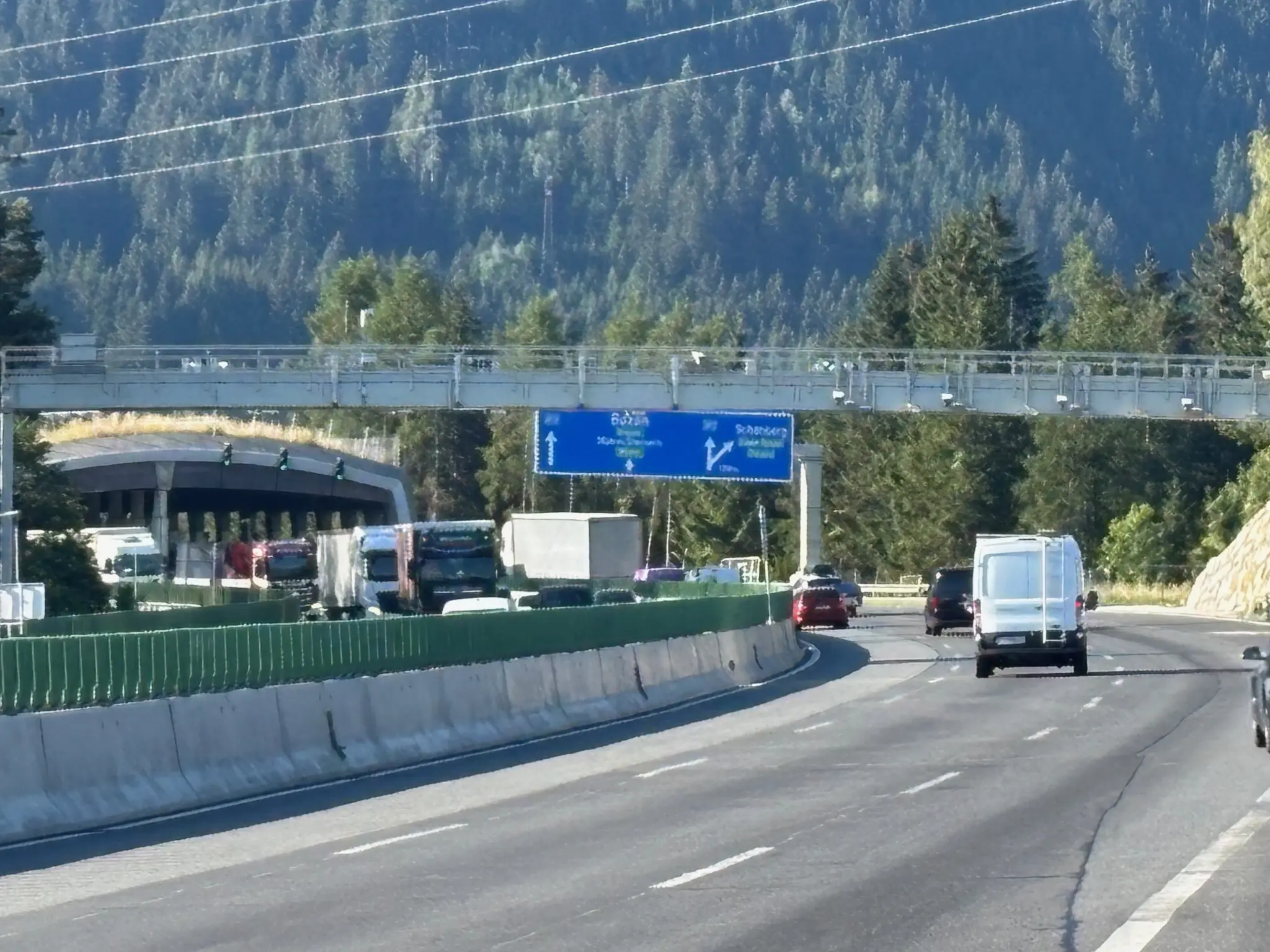 A13 Brenner Autobahn: Pendler sauer über wechselndes Tempolimit – ist das ...