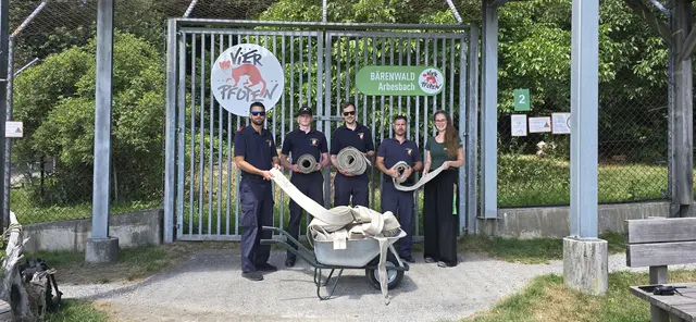 Alte Schläuche für den Bärenwald.  | Foto: Feuerwehr Deutsch-Wagram