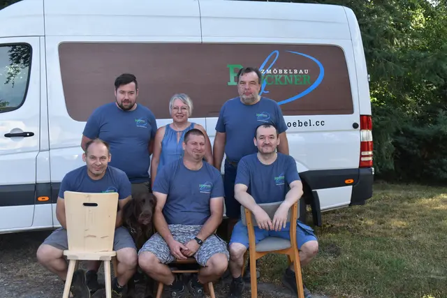 Gerald Körper, Jan Maitz, Erwin Rudy, Georg Bruckner, Levente Boldiszar und Birgit Krammer bilden das Team, das Ihre Möbelwünsche verwirklicht.