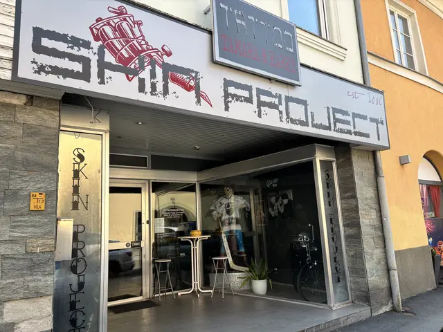 Ein Tattoostudio von außen.