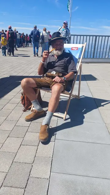 Er ist ein Stammgast bei der Sommerfrische. Auch auf der Zugspitze war er dabei. | Foto: ORF Radio Tirol/Patricia Graeff
