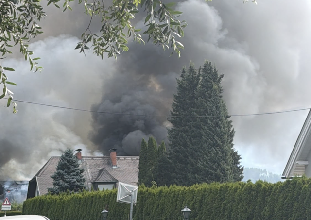 Bild zum Brand des Feuerwehrhauses in Lieserhofen. | Foto: Privat