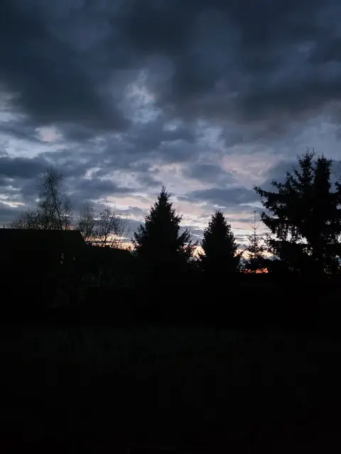 Eine geheimnisvolle Abendstimmung sorgt für eine besondere Atmosphäre.
 | Foto: Hannelore Tiller