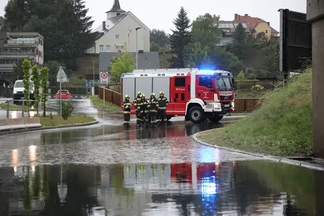 Feuerwehren mussten mehrfach ausrücken: Ein Unwetter zog über das Murtal.