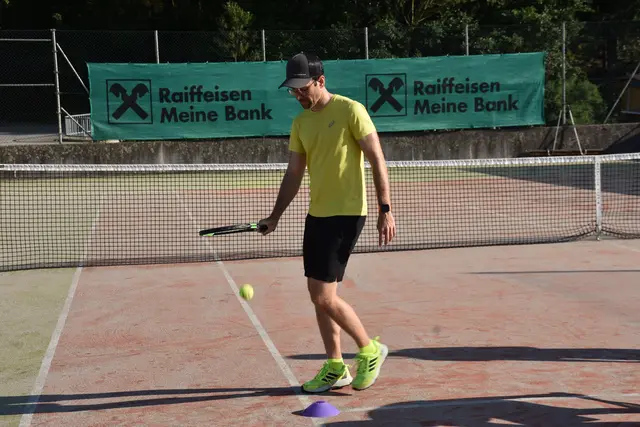 Der Tennis4Kids-Kindertenniskurs ist vor Kurzem gestartet und erfreut sich großer Beliebtheit. Insgesamt nehmen 28 Kinder teil.  | Foto: Zinterhof