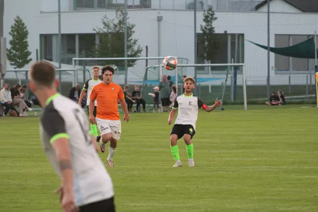 Kapitän Ralf Rainbacher &amp; Co.: Gelingt erster Derby-Erfolg gegen Grein? | Foto: MeinBezirk Perg/Köck