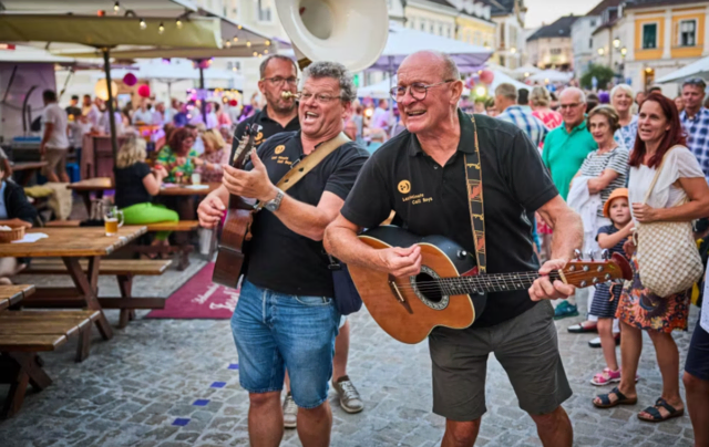 Höfefest: Große Freiluftbühne in der Stadt Melk. | Foto: Franz Gleiss