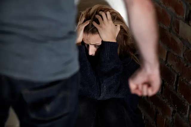 Mehrere Monate lang soll der Purkersdorfer laut Staatsanwaltschaft gewalttätig gewesen sein - vor Gericht wurde er von diesen Vorwürfen allerdings freigesprochen. | Foto: PantherMedia/Peopleimages