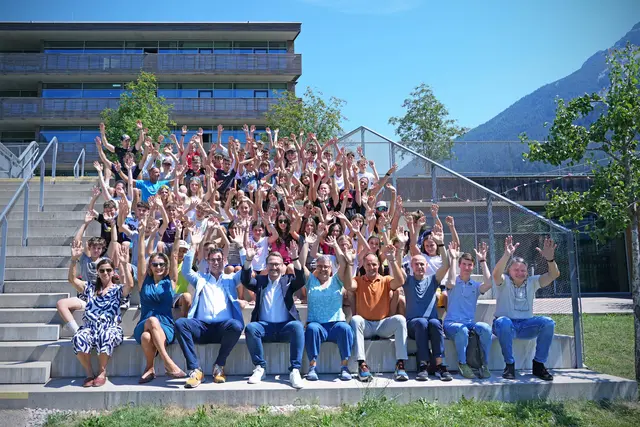 60 sportbegeisterte Jugendliche aus Tirol, Südtirol und dem Trentino verbringen beim EuregioSportCamp in Neustift im Stubaital eine gemeinsame Woche voller Sport, Naturerlebnisse und neuer Freundschaften. | Foto: Land Tirol/Schallhart