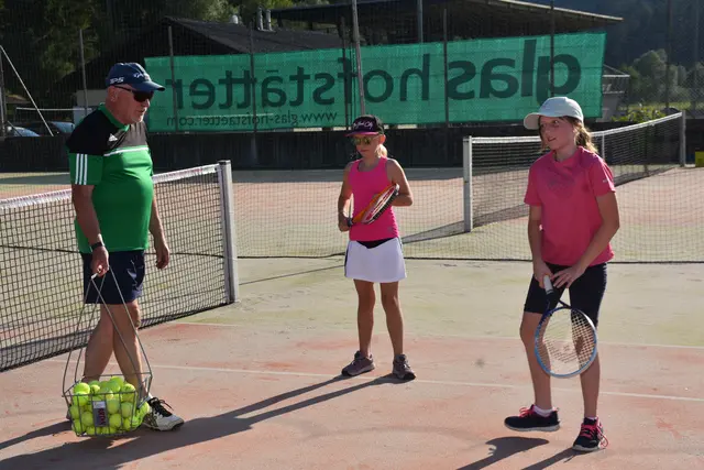 Der Tennis4Kids-Kindertenniskurs ist vor Kurzem gestartet und erfreut sich großer Beliebtheit. Insgesamt nehmen 28 Kinder teil.  | Foto: Zinterhof
