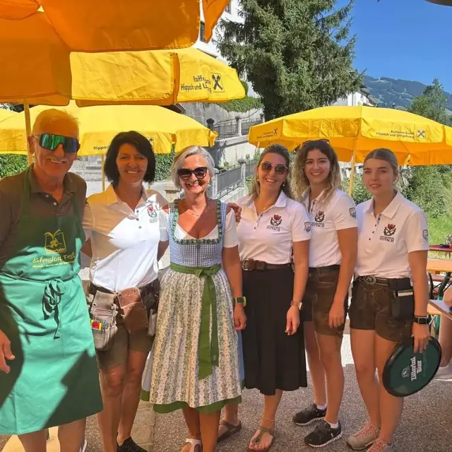 Das Serviceteam beim Schmankerlfest machte viele Kilometer.  | Foto: privat