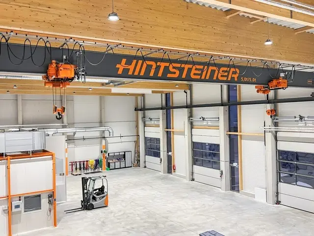 Blick in einer der Produktionshallen von Hintsteiner in St. Barbara.