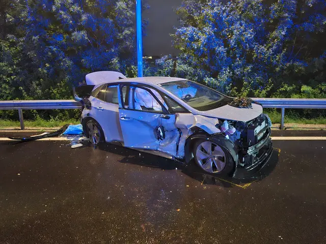 Auf der A12 bei der Ausfahrt Innsbruck-Ost kam es zu einem Verkehrsunfall. | Foto: Rotes Kreuz Innsbruck