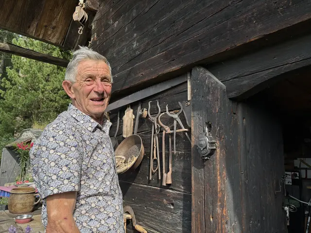 Josef Zleptnig bewahrt Altes vor dem Verfall. Bauernhaus, Troadkast und selbst eine alte Dörrhütte hat er an anderen Orten abgebaut und bei Pulst wieder aufgebaut. | Foto: MeinBezirk.at/Astrid Siebert
