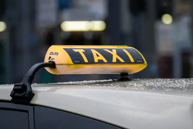Vor einem Monat geht eine Taxifahrt für dein Fahrer schmerzhaft aus.  | Foto: pixabay.com