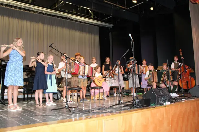 Auch die Volksmusik hatten ihren Ehrenplatz. | Foto: René Lederer