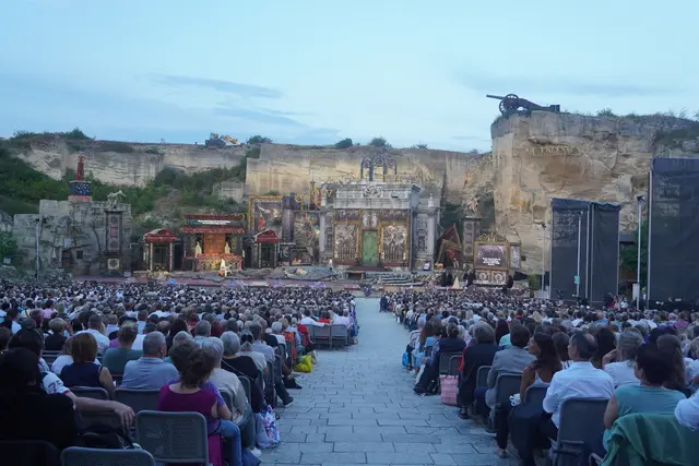 Rund 5.000 Besucherinnen und Besucher sahen das Stück bei der Premiere am Mittwoch. | Foto: Jennifer Flechl / MeinBezirk