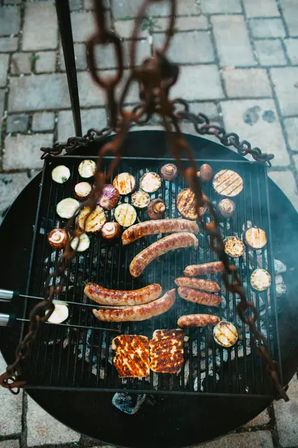 Gegrilltes Gemüse ist in Tirol laut aktueller Erhebung mittlerweile die beliebteste Grill-Spezialität. | Foto: pexels / Markus Spiske