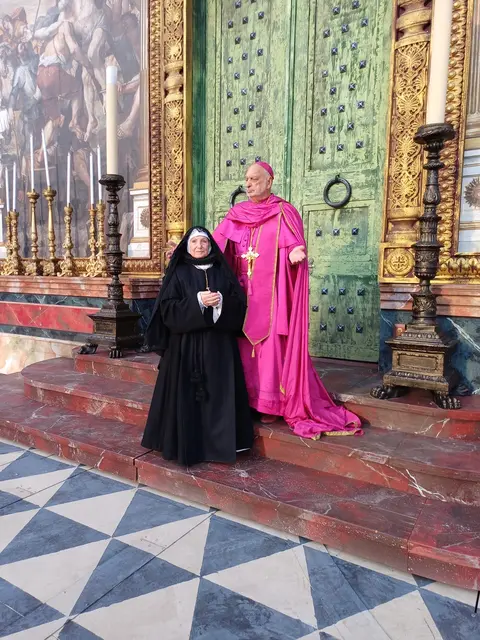 Margit Schnörch mit Bischof Norbert Größ