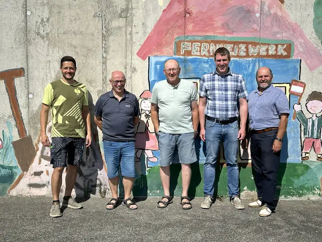 Der Vorstand der FWG Langau sowie Obmann Franz Reiss beobachten technische Neuentwicklungen genau. | Foto: FWG Langau