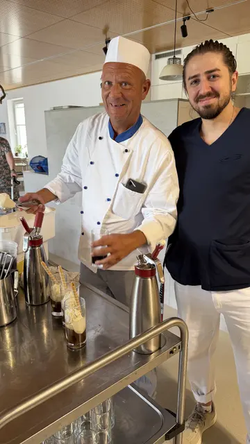 Küchenchef Attila Biro, und Mitarbeiter Alexander Tobic. | Foto: NÖ LGA