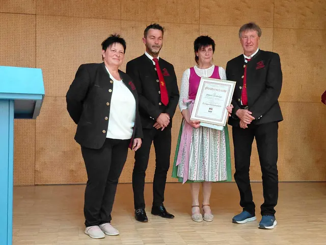 In Tirol absolvierte Rechberger eine mündliche Prüfung, bei der verschiedene Themen von drei Prüfern bewertet wurden.  | Foto: Johanna Rechberger