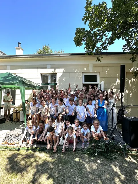 Gemeindefest und der Verabschiedung von Chorgründerin und -leiterin Sabina Stiller. | Foto: Evangelische Pfarre Mödling