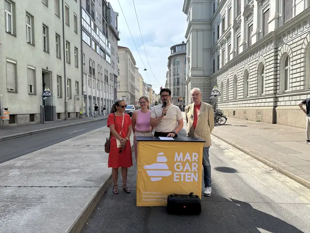 Von links: Petra Tierscherl (Grüne), Sarah Mayer (Neos), Michael Luxenberger (Grüne) und Wolf Goetz-Jurjans (KPÖ/Links) | Foto: Nathanael Peterlini/MeinBezirk