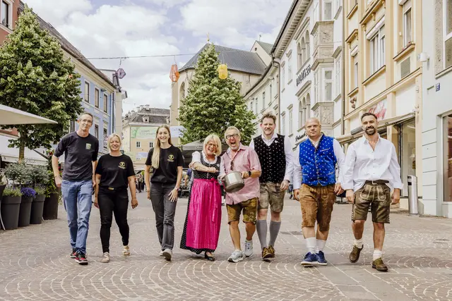Die Villacher Hauptplatzwirte stehen in den Startlöchern für den 81. Villacher Kirchtag. | Foto: Marta Gillner