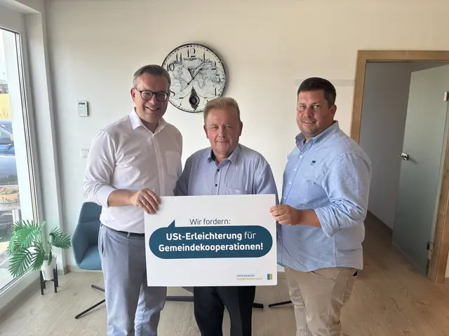 VP-Landesgeschäftsführer Matthias Zauner, Landtagsabgeordneter Bürgermeister Franz Mold und Bezirkspartei-Geschäftsführer Markus Pollack. | Foto: Evi Leutgeb