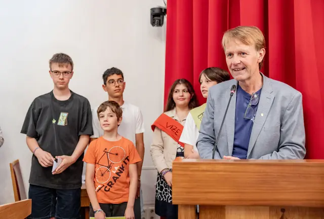 Die Kinderstadt-Regierung von Mini-Salzburg besuchte den Salzburger Gemeinderat.  | Foto: Stadt Salzburg/Wildbild