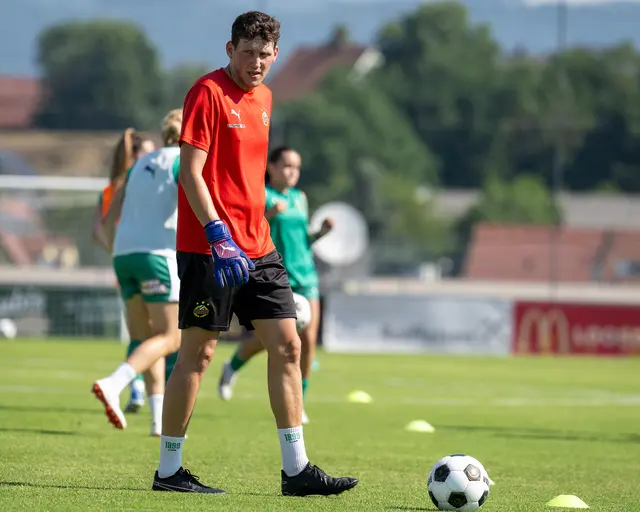 Kürzlich kam es zu personellen Veränderungen im Coachingteam rund um Cheftrainerin Katja Gürtler. Torfrauentrainer Florian Schwartz wechselt zur Nachwuchsakademie des SK Rapid. | Foto: Christian Müller