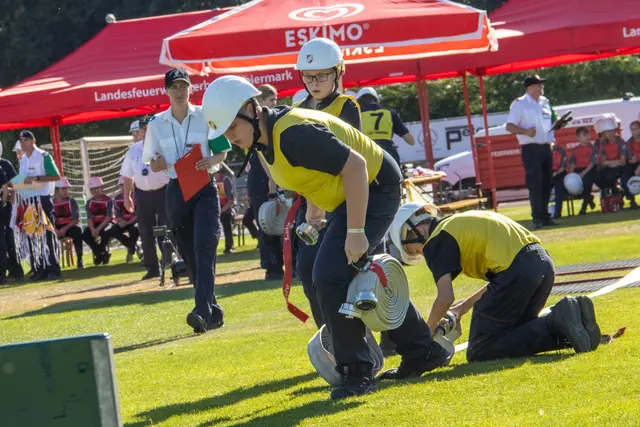 Beim 54. Landesfeuerwehrjugend-Leistungsbewerb in Feldbach gaben die Teams aus dem Bezirk Weiz vollgas. | Foto: Stefan Reisinger