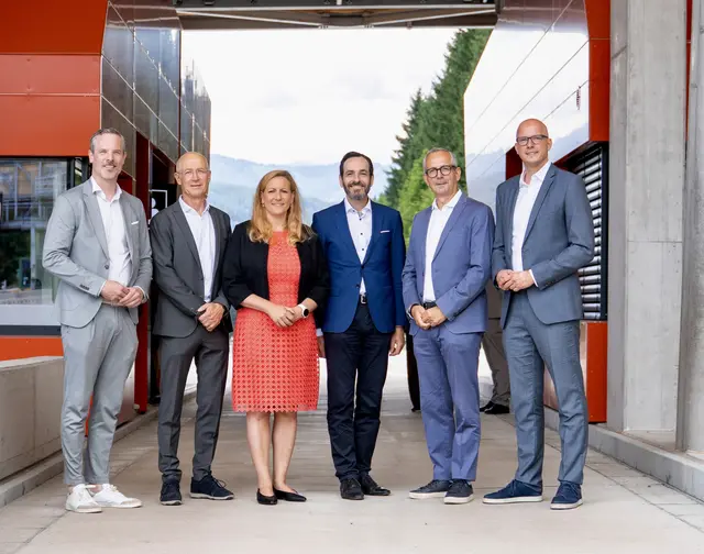 Hartwig Hufnagl und Herbert Kasser (Vorstände), Jacqueline Erhart und Bernd Datler (Geschäftsführung Maut), Alexander Walcher und Andreas Fromm (Geschäftsführung Baumanagement) | Foto: Asfinag