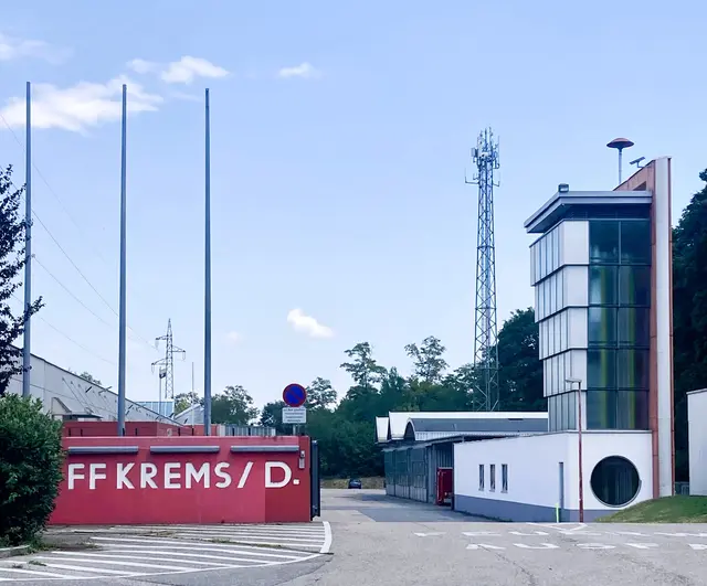 Wird im Bezirk Krems der Notruf 122 gewählt, geht dieser in der Bereichsalarmzentrale Krems ein | Foto: em