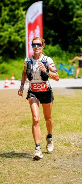 Annemarie Sturm-Begusch ist begeisterte Berg- und Ultraläuferin.  | Foto: Privat