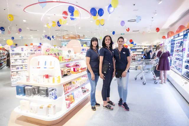 Gemeinsam mit den Kunden feiert dm drogerie markt sein 50-jähriges Jubiläum in Märkten in ganz Österreich. (Symbolbild) | Foto: dm/Hetfleisch