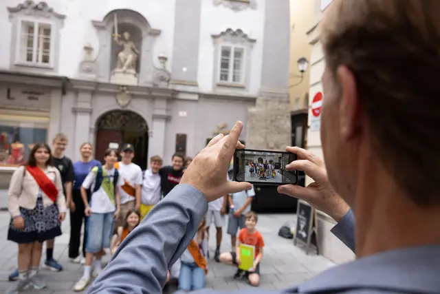 Die Kinderstadt-Regierung von Mini-Salzburg besuchte den Salzburger Gemeinderat.  | Foto: Stadt Salzburg/Wildbild