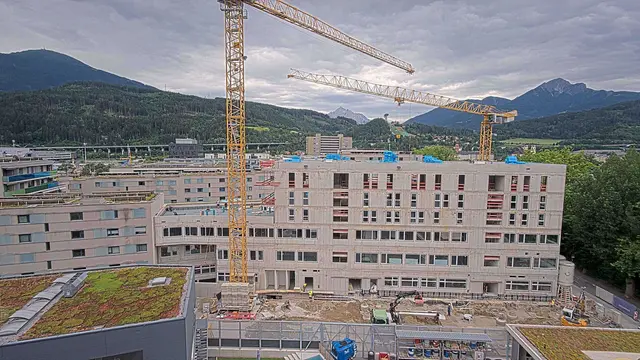 Das neue Rotkreuz-Zentrum wird ab Sommer 2027 nicht nur eine neue zentrale Sozialeinrichtung für die Bevölkerung sein, sondern auch rund 900 haupt- und ehrenamtlichen Mitarbeitenden eine moderne und zeitgemäße Arbeitsumgebung bieten.  | Foto: Rotes Kreuz Innsbruck